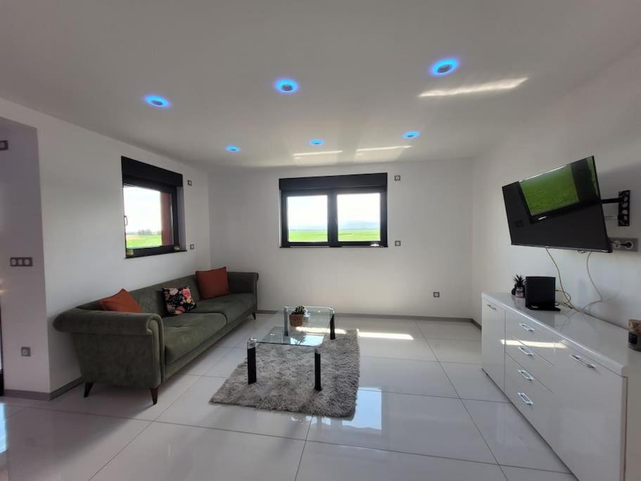Cocon Zen Et Confortable A Proximite De Colmar Sundhoffen